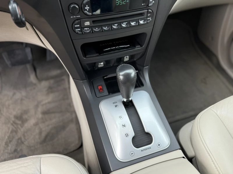 Chrysler Pacifica 3.5L V6 AWD, снимка 14 - Автомобили и джипове - 49480738