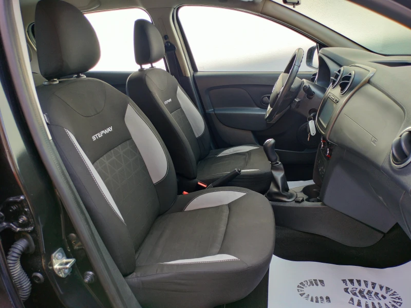 Dacia Sandero 1.5, EURO 5В, STEPWAY, НАВИГАЦИЯ, снимка 13 - Автомобили и джипове - 49763438