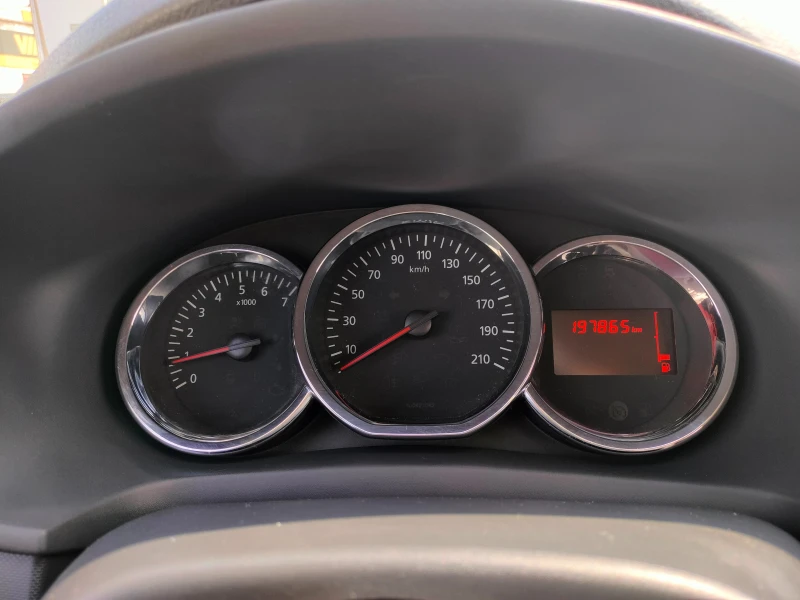 Dacia Sandero 1.5, EURO 5В, STEPWAY, НАВИГАЦИЯ, снимка 15 - Автомобили и джипове - 49763438