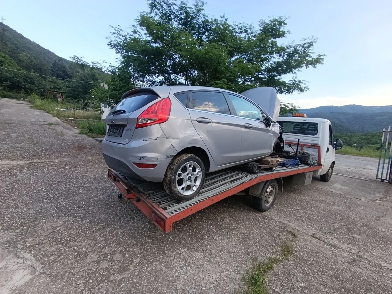 Ford Fiesta Заводска газ, снимка 4 - Автомобили и джипове - 52846722