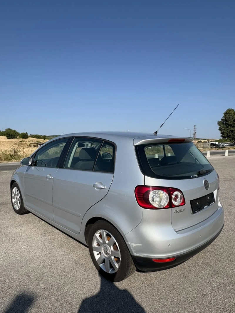 VW Golf Plus 1.6 benz, снимка 5 - Автомобили и джипове - 53212402