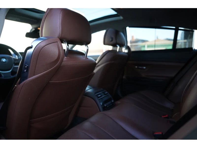 BMW 650 xDrive GranCoupe/V8/BROWN INTERIOR/PANO ROOF, снимка 15 - Автомобили и джипове - 52837649