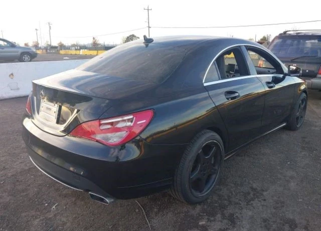 Mercedes-Benz C 250, снимка 4 - Автомобили и джипове - 48720871