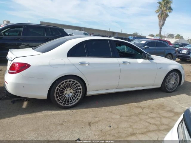Mercedes-Benz E 53 AMG * 4MATIC* ПОДГРЕВ* ОБДУХВАНЕ* ПАНОРАМА* BURMESTER*, снимка 13 - Автомобили и джипове - 54956775