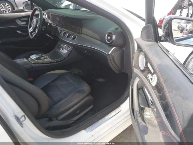 Mercedes-Benz E 53 AMG * 4MATIC* ПОДГРЕВ* ОБДУХВАНЕ* ПАНОРАМА* BURMESTER*, снимка 5 - Автомобили и джипове - 54956775
