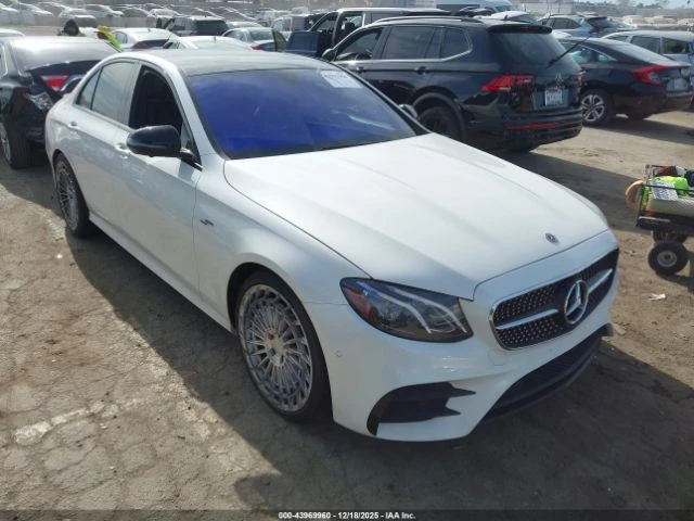 Mercedes-Benz E 53 AMG * 4MATIC* ПОДГРЕВ* ОБДУХВАНЕ* ПАНОРАМА* BURMESTER*