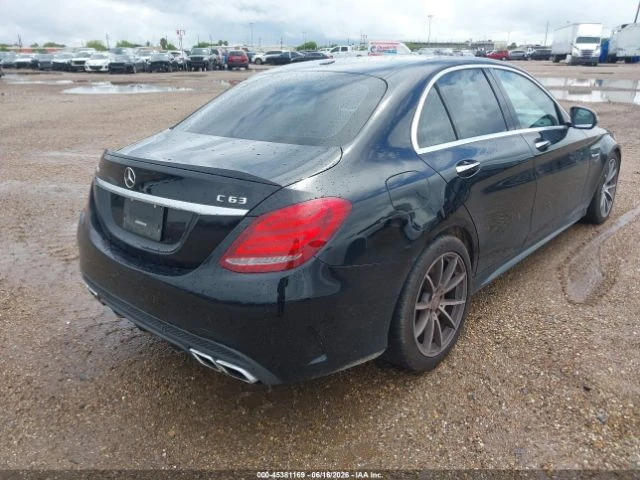 Mercedes-Benz C 63 AMG BURMESTER* ALCANTARA* ПОДГРЕВ* ШИБИДАХ* КАМЕРА* , снимка 4 - Автомобили и джипове - 55663330