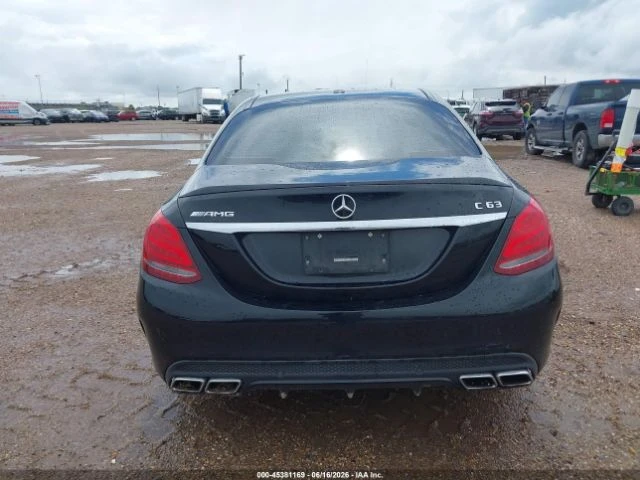 Mercedes-Benz C 63 AMG BURMESTER* ALCANTARA* ПОДГРЕВ* ШИБИДАХ* КАМЕРА* , снимка 15 - Автомобили и джипове - 55663330