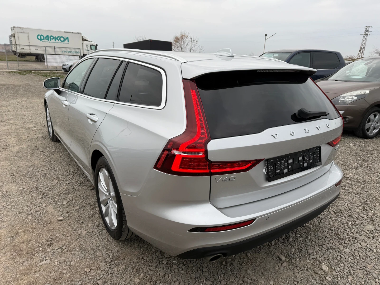 Volvo V60 2.0D CH 4x4 Navi Koza - изображение 6