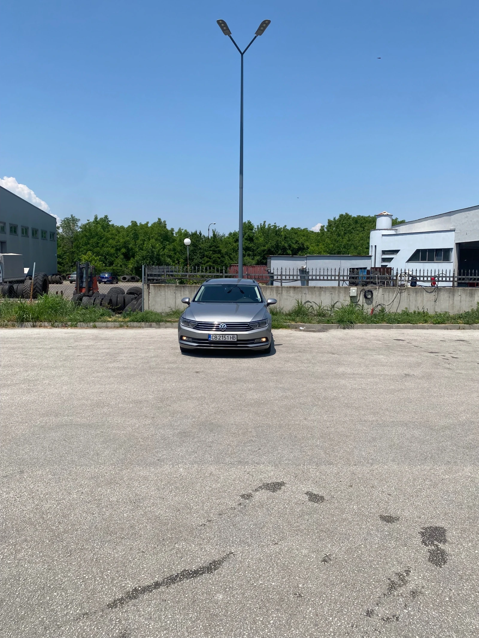 VW Passat Comfortline 2.0 TDI BMT - изображение 8