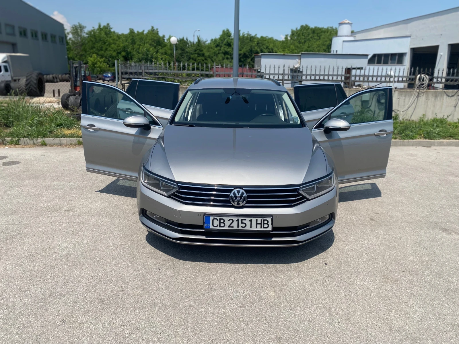 VW Passat Comfortline 2.0 TDI BMT - изображение 7