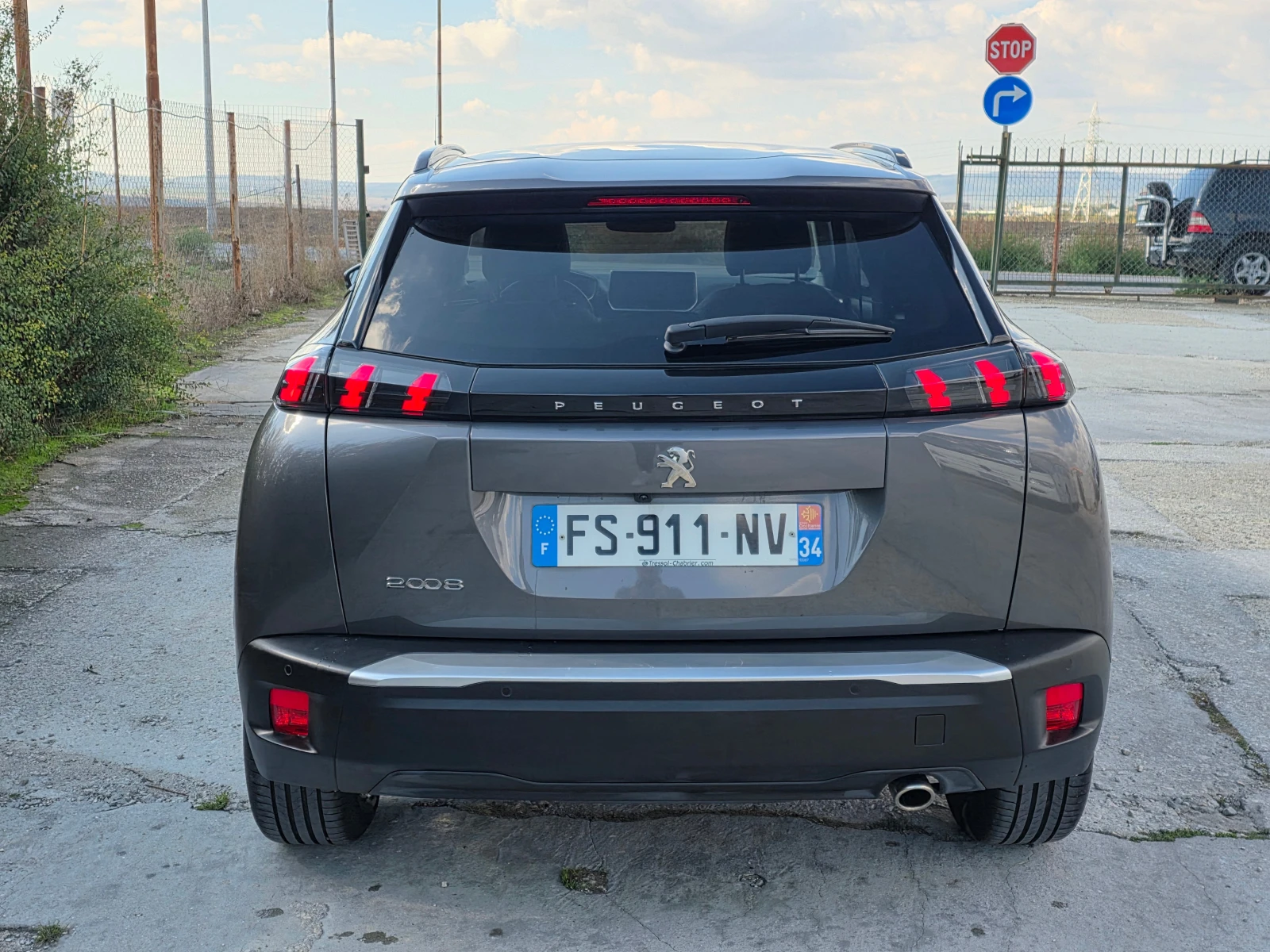 Peugeot 2008 1.5BLUE HDI ALLURE EAT8 131 2 броя - изображение 6