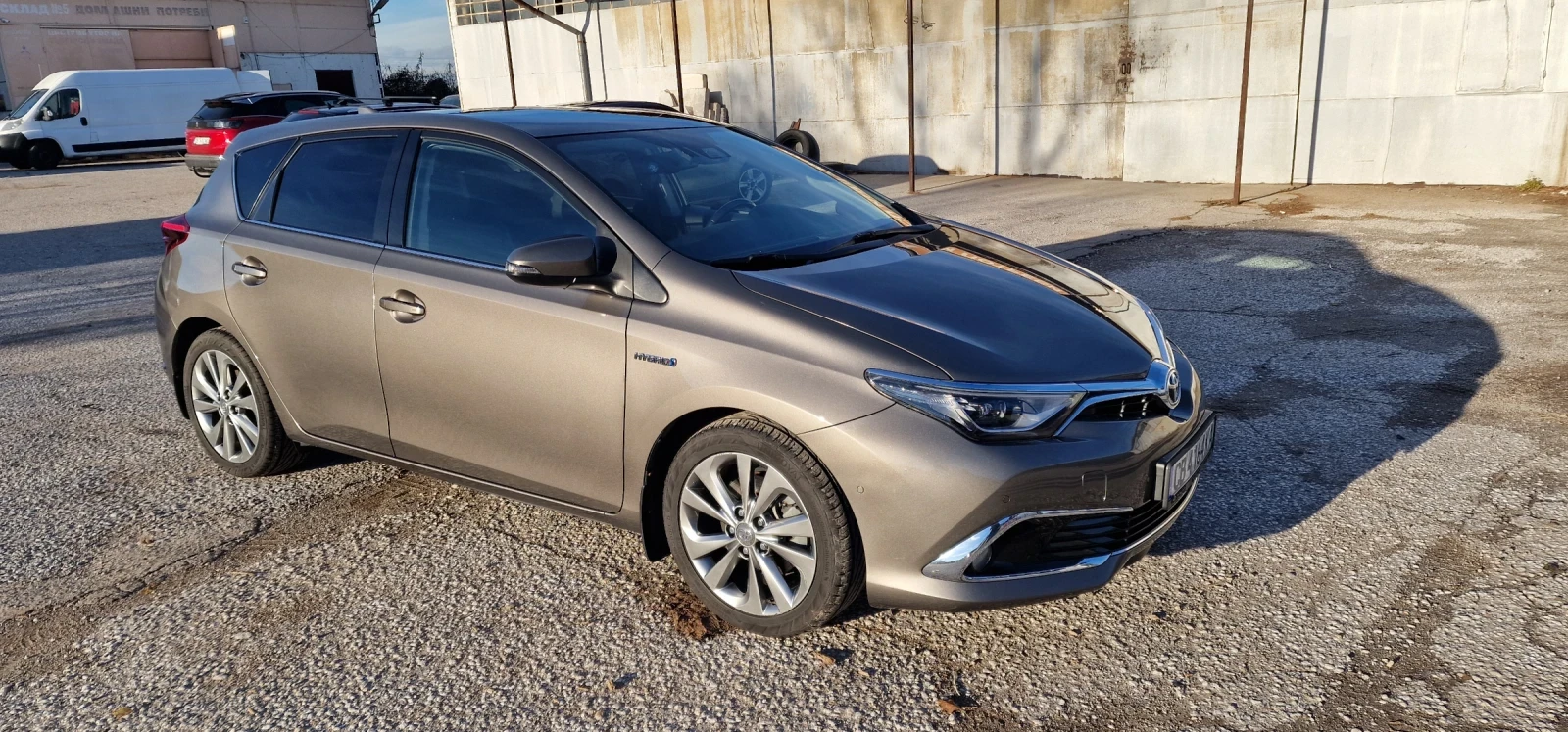 Toyota Auris | Mobile.bg � ����������� 12