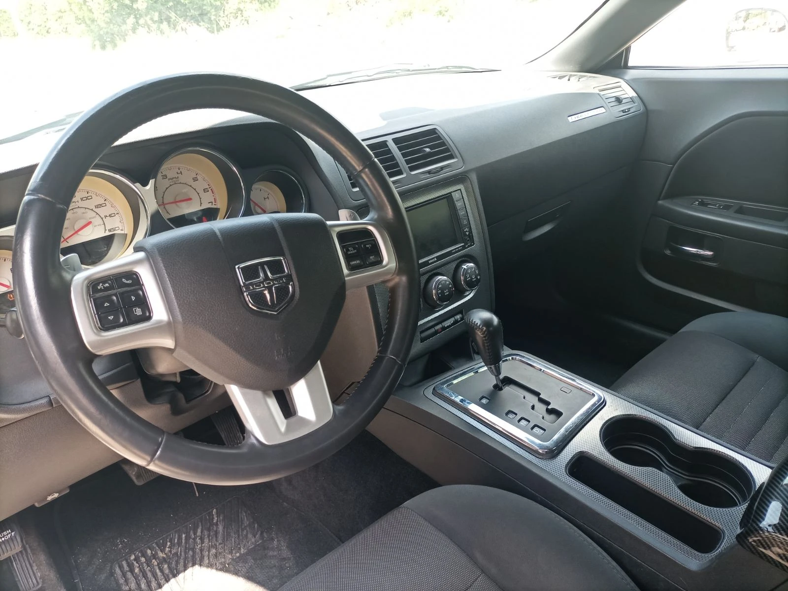 Dodge Challenger 5.7 RT, снимка 11 - Автомобили и джипове - 55155943