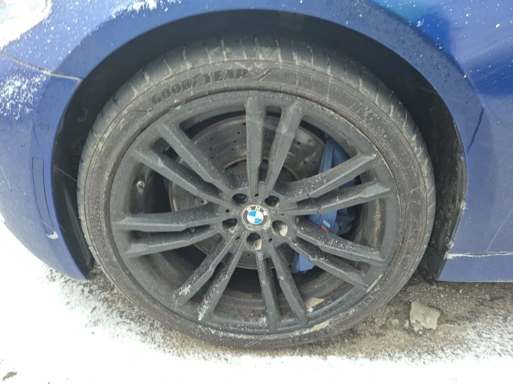 BMW M5 * CARFAX * КАРБОНОВ ТАВАН* СПОРТНА ГЕНЕРАЦИЯ*  - изображение 6