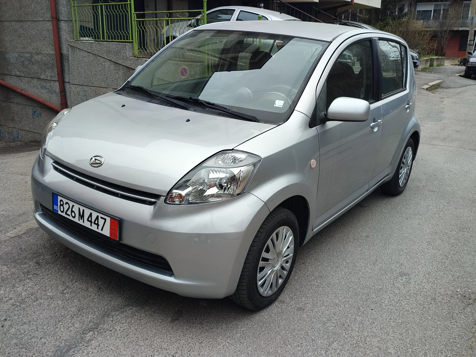 Daihatsu Sirion 1.3i-87kc-АВТОМАТИК-КЛИМАТИК-ЕВРО4