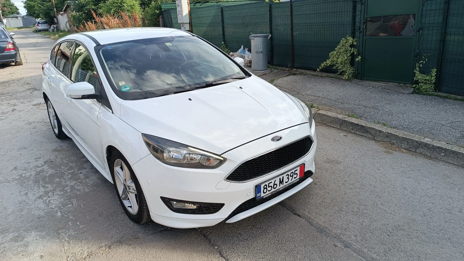 Ford Focus 1.5 в топ състояние навигация , снимка 5 - Автомобили и джипове - 54976142