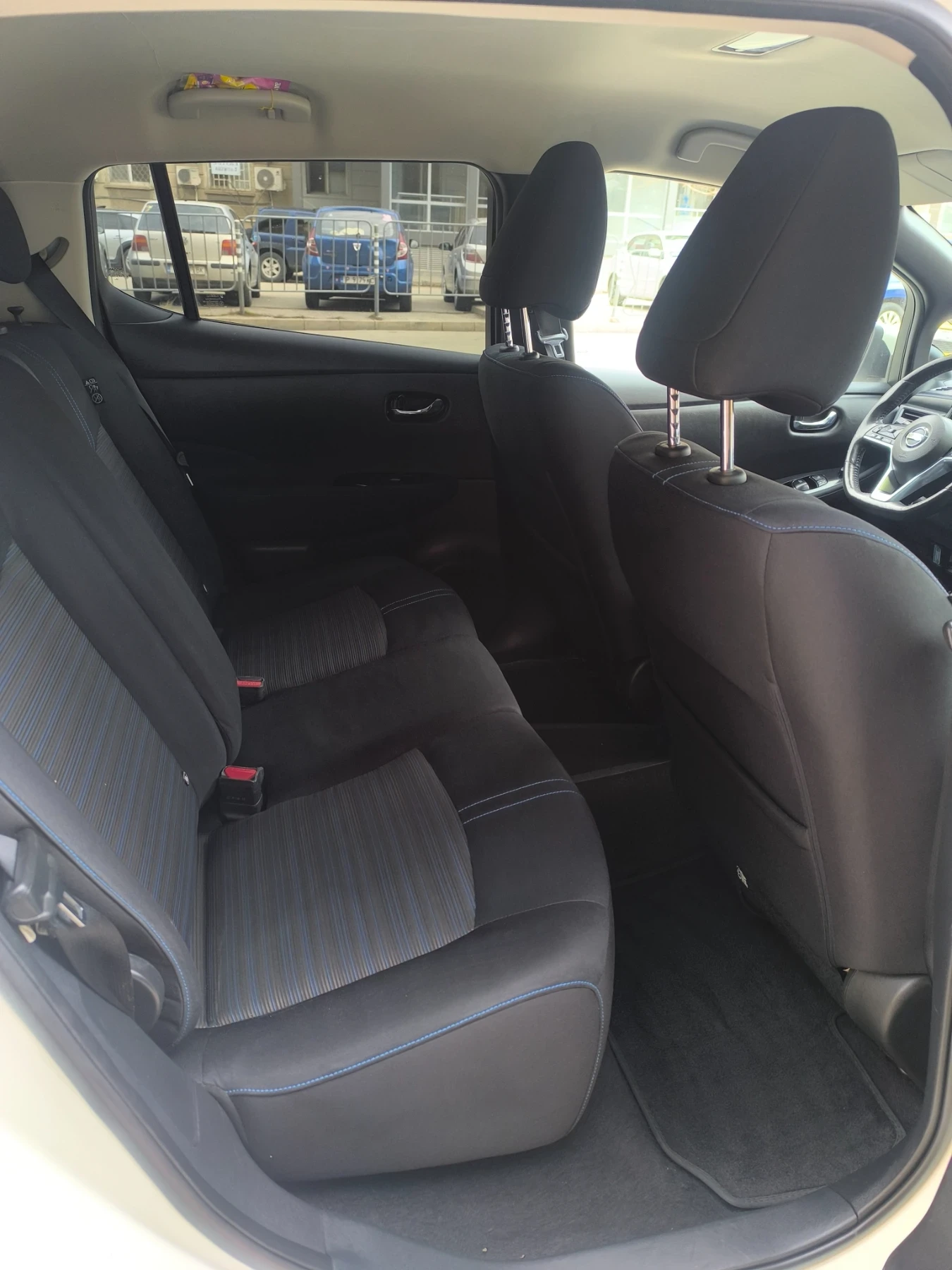 Nissan Leaf , снимка 9 - Автомобили и джипове - 55094500