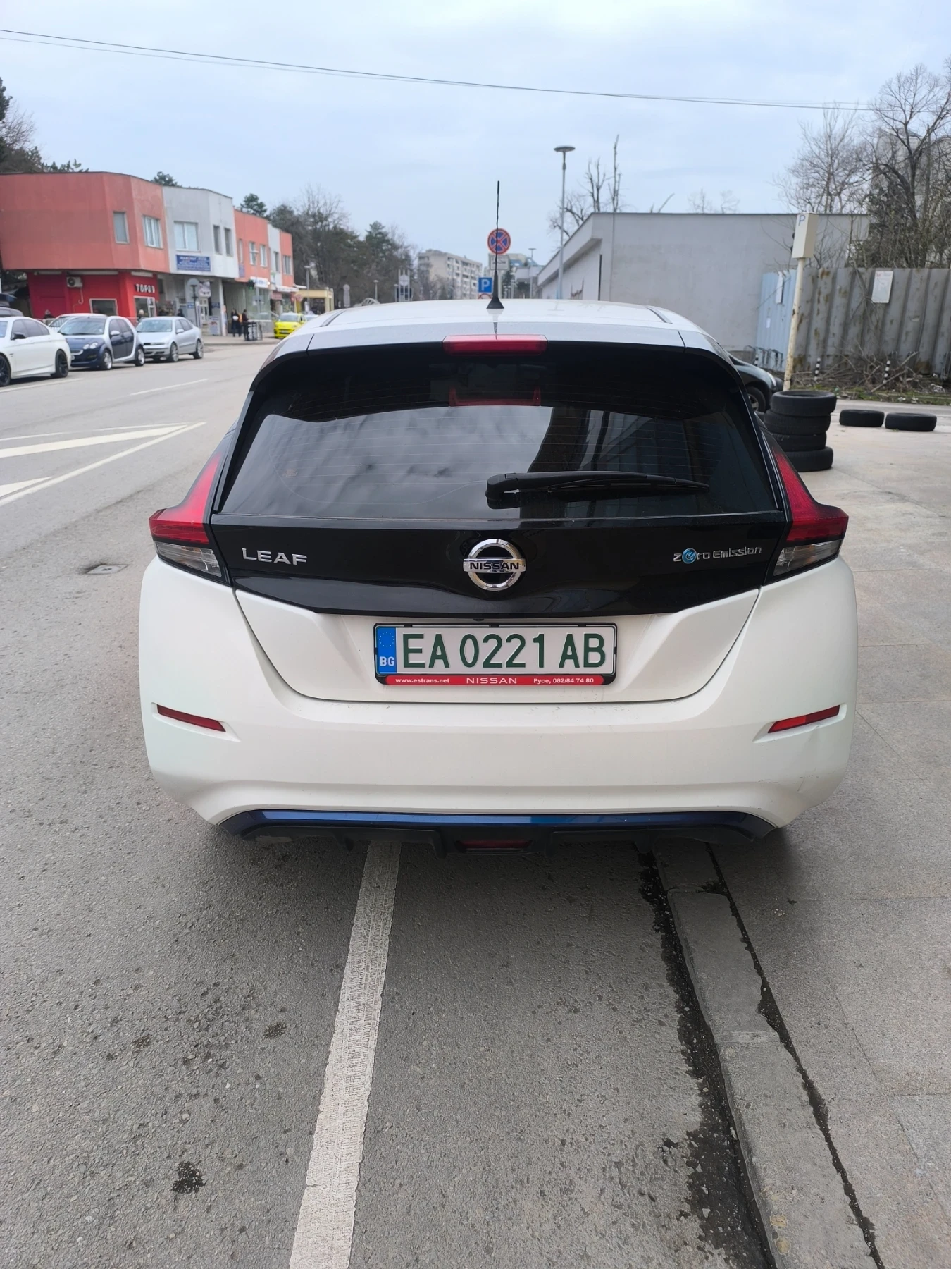 Nissan Leaf , снимка 3 - Автомобили и джипове - 55094500