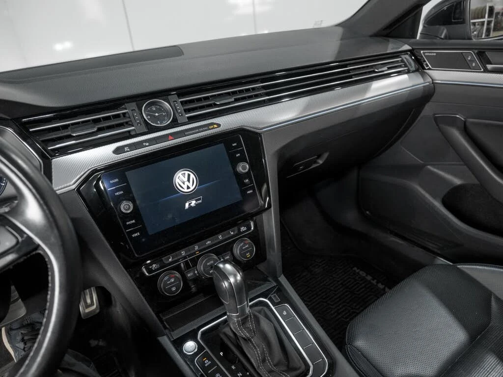 VW Arteon SEL R-Line 4Motion/PANO/360CAM, снимка 12 - Автомобили и джипове - 55123101