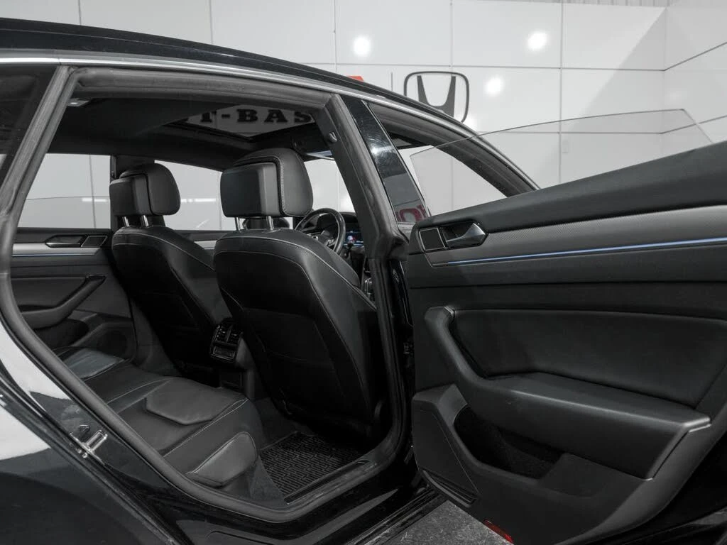 VW Arteon SEL R-Line 4Motion/PANO/360CAM, снимка 15 - Автомобили и джипове - 55123101