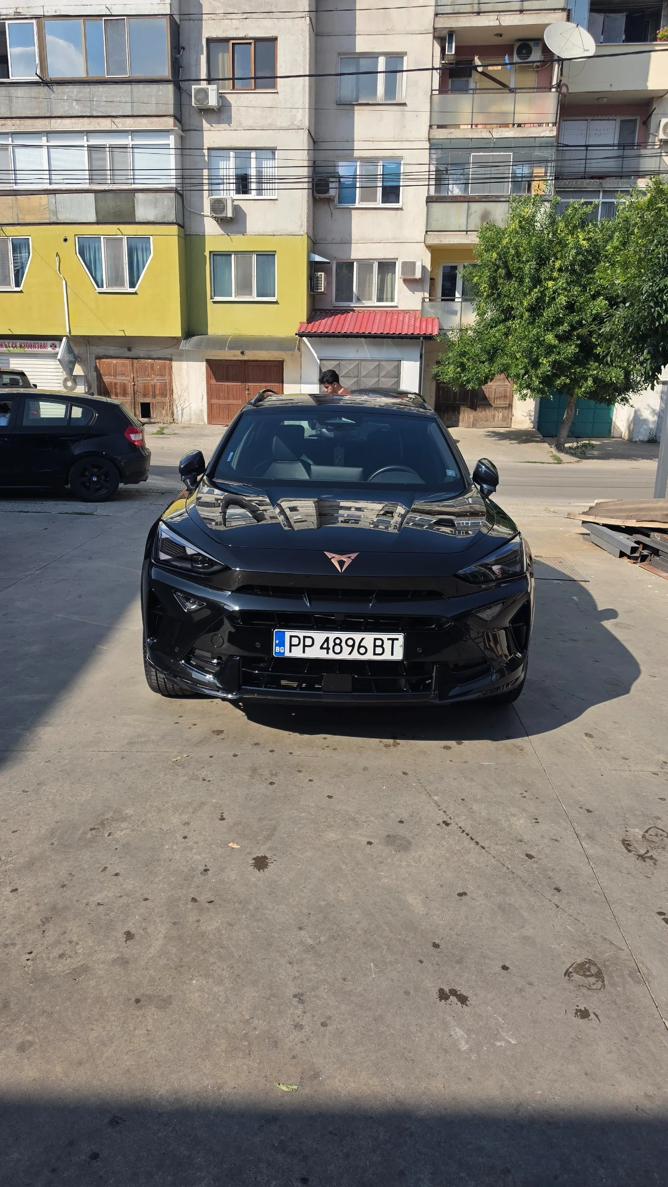 Cupra Formentor 1.5 benzin hibrid, снимка 2 - Автомобили и джипове - 55402860