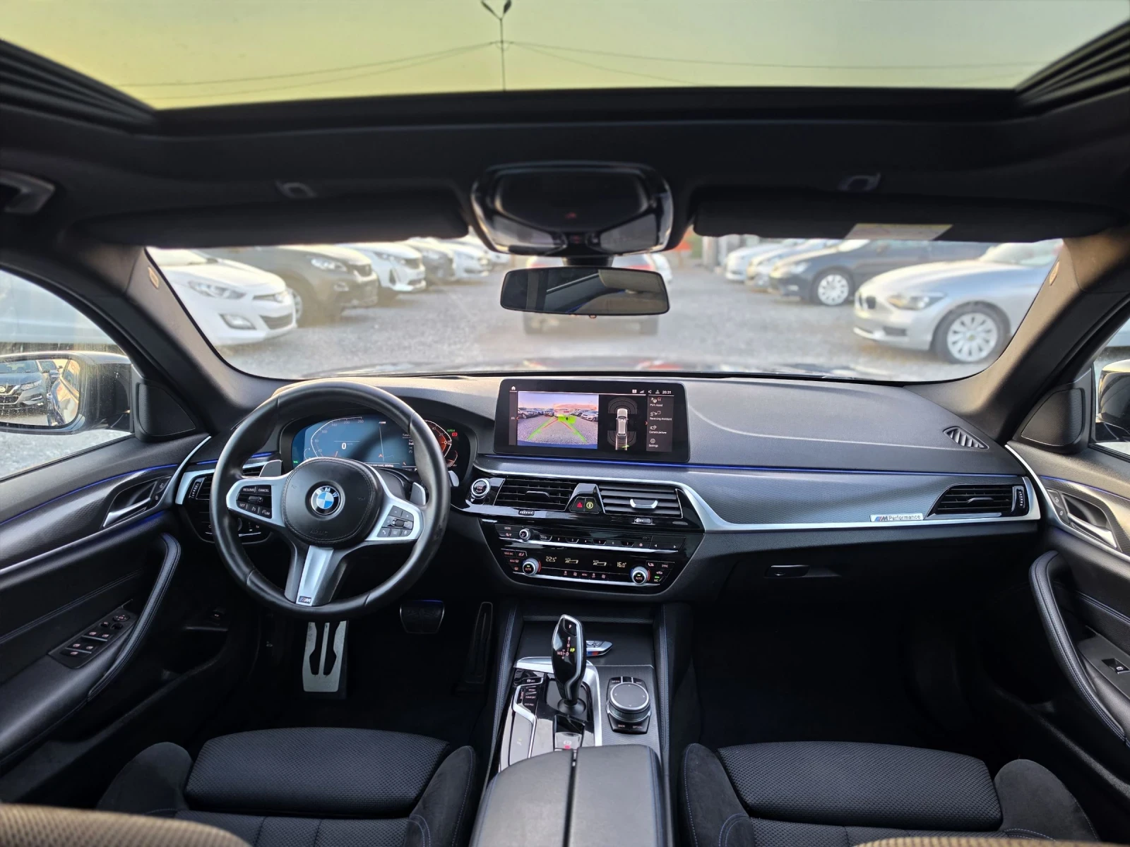 BMW 530 xDrive Touring /M packet / Mild Hybrid / 286 k, снимка 8 - Автомобили и джипове - 55411310