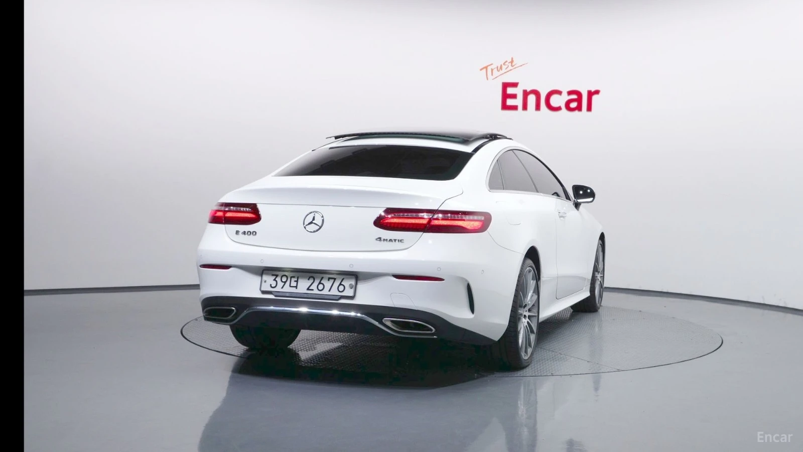 Mercedes-Benz E 400 COUPE* 4MATIC* КОЖА* ПОДГРЕВ* ОБДУХВ* BURMAST* PAN, снимка 4 - Автомобили и джипове - 55543258