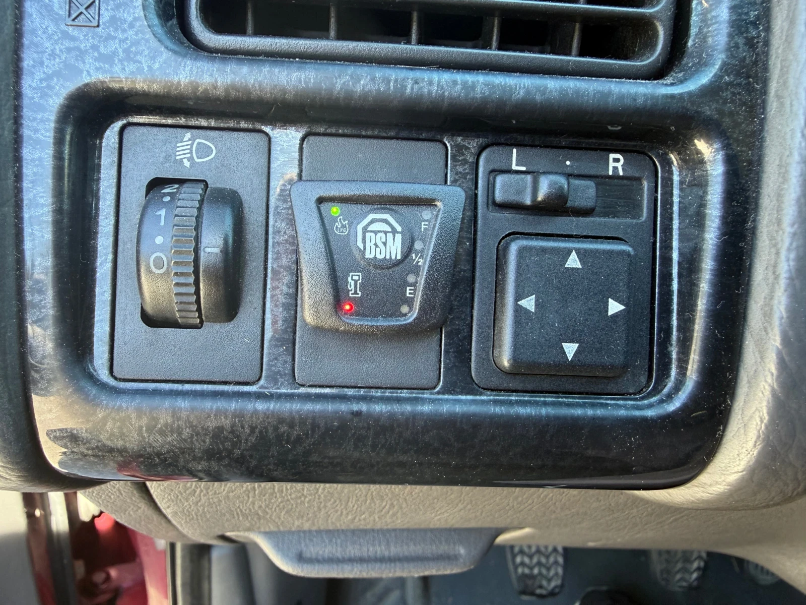 Toyota Avensis Бензин 1, 6, снимка 7 - Автомобили и джипове - 55710595