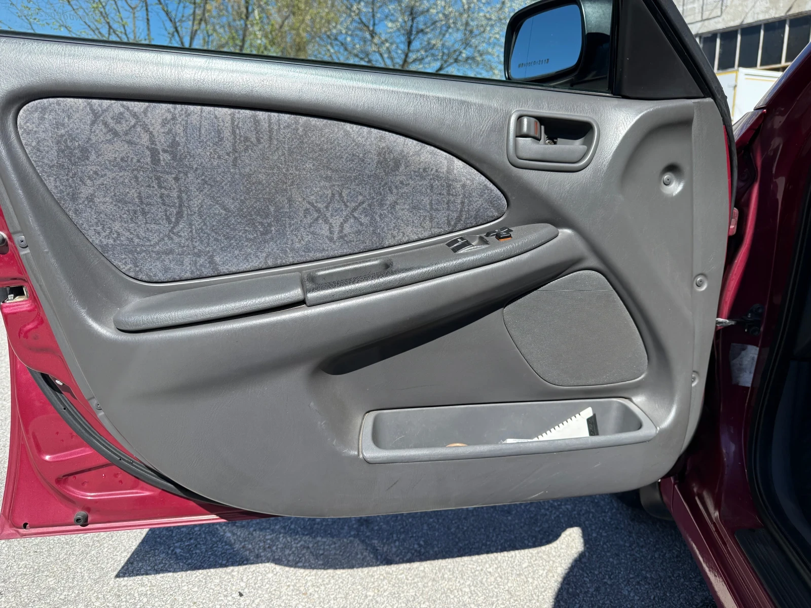 Toyota Avensis Бензин 1, 6, снимка 9 - Автомобили и джипове - 55710595