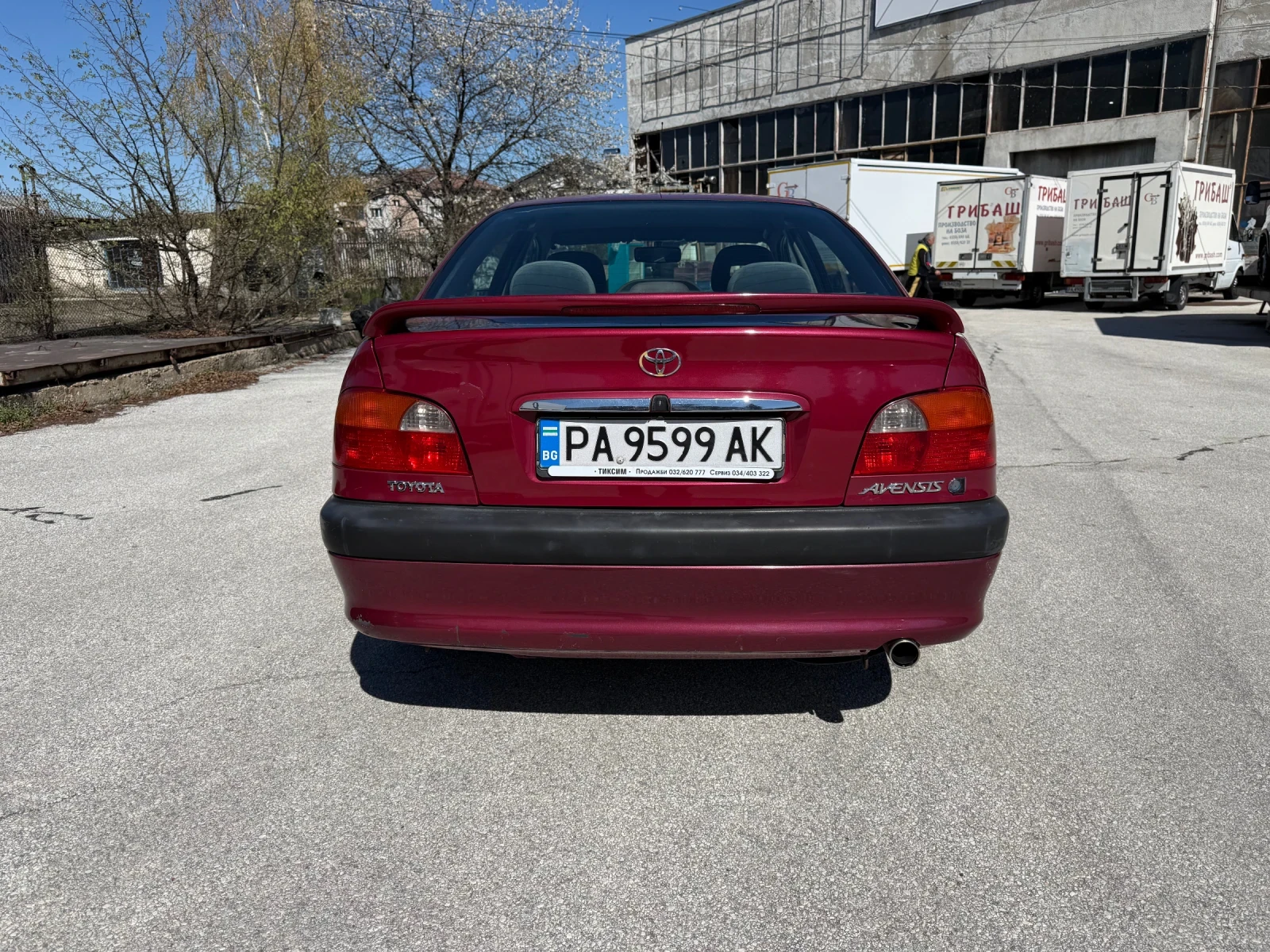 Toyota Avensis Бензин 1, 6, снимка 4 - Автомобили и джипове - 55710595