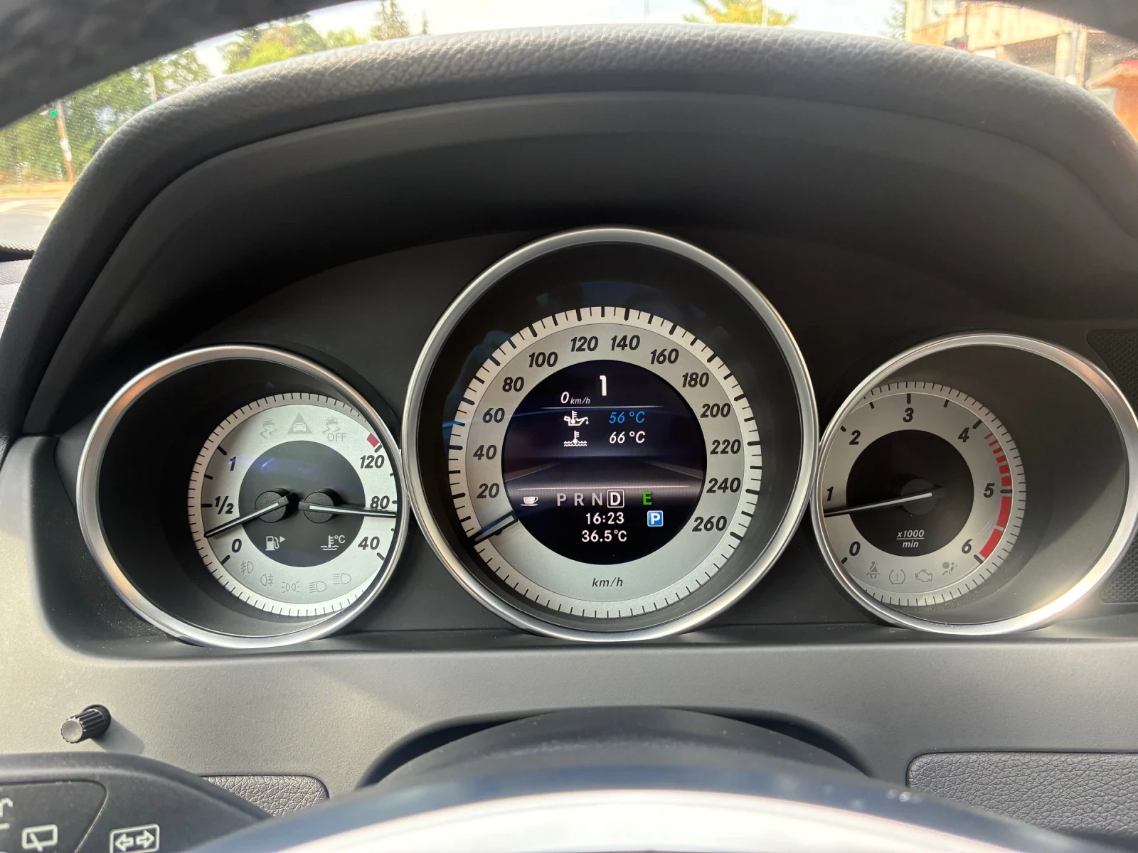 Mercedes-Benz C 350, снимка 13 - Автомобили и джипове - 55994413