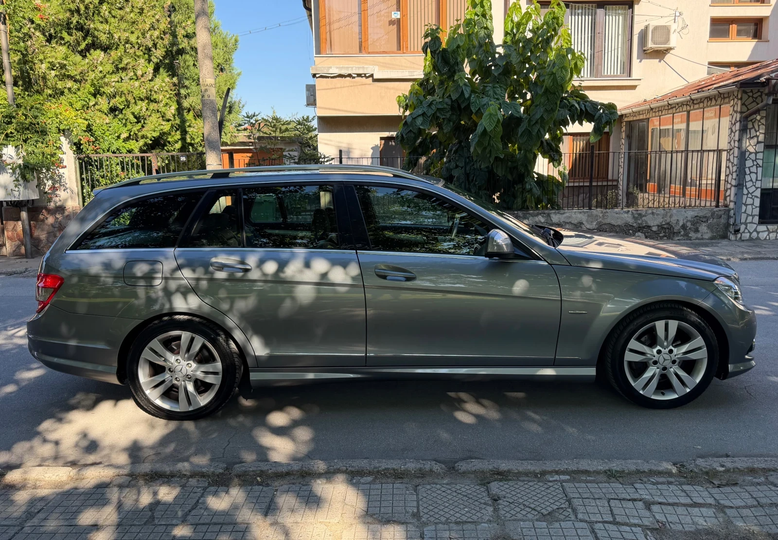 Mercedes-Benz C 220 AMG PACK OM646, снимка 6 - Автомобили и джипове - 56130862