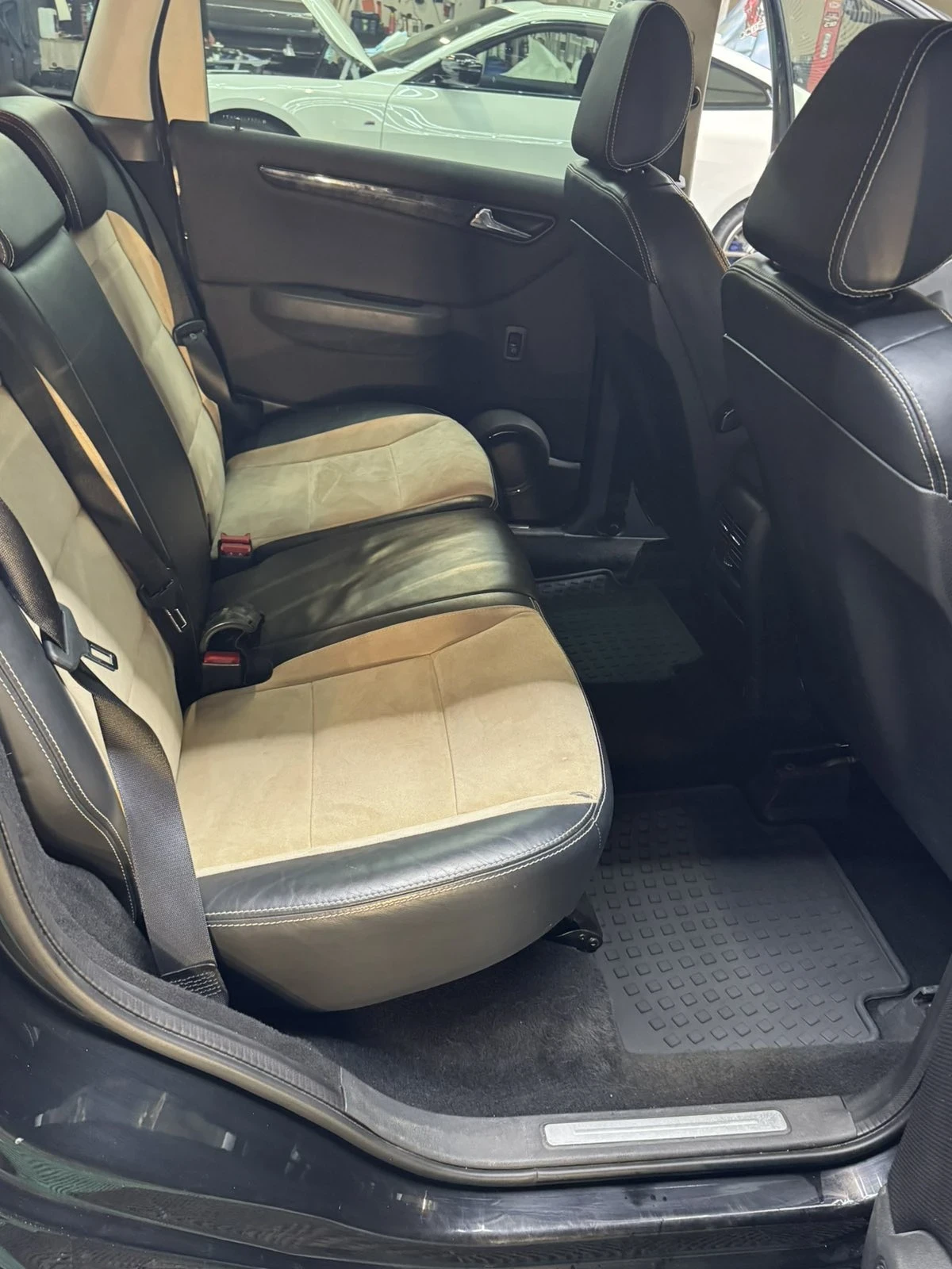 Mercedes-Benz B 200 200 turbo, снимка 9 - Автомобили и джипове - 56272194