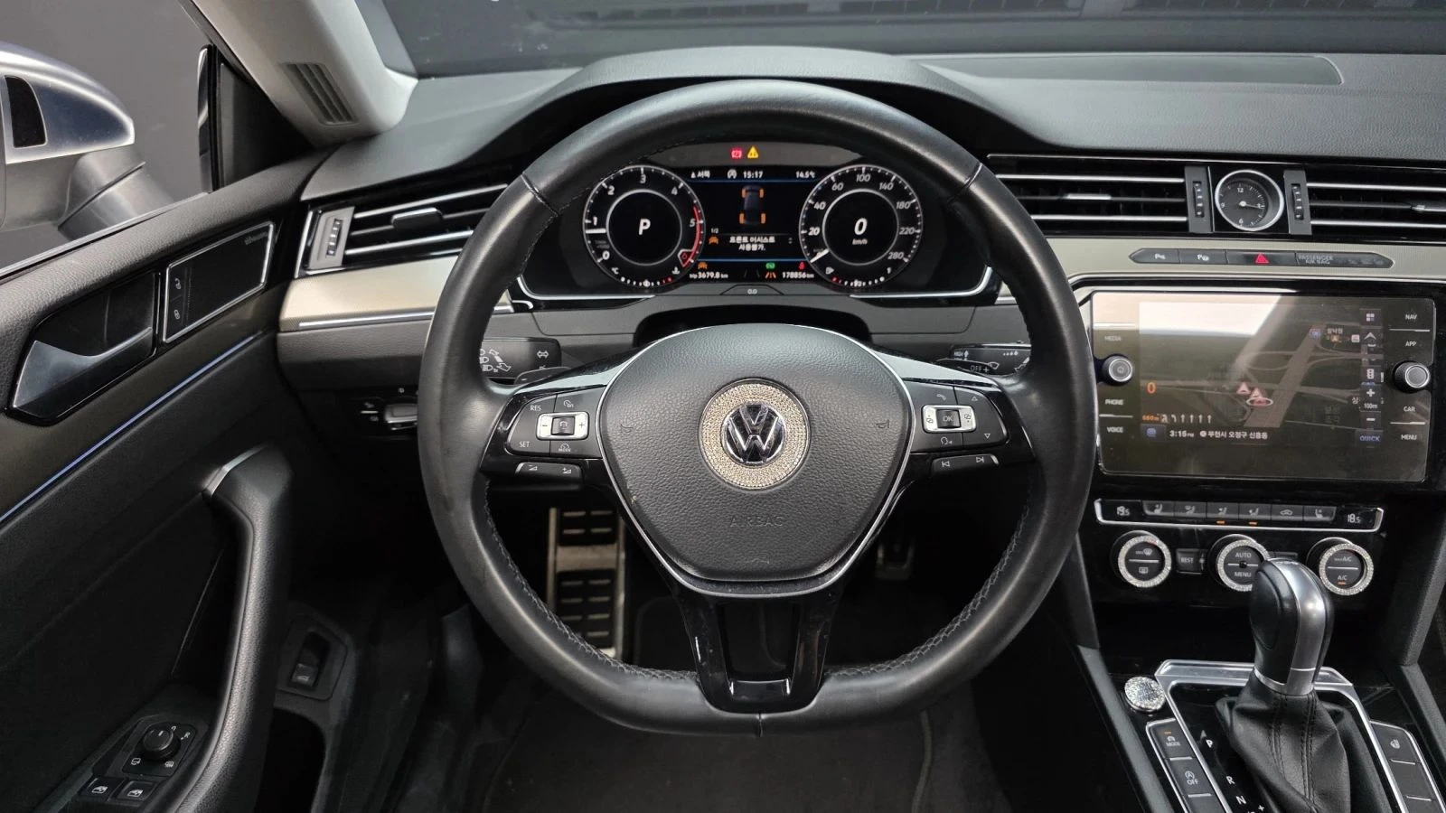 VW Arteon, снимка 13 - Автомобили и джипове - 56689695