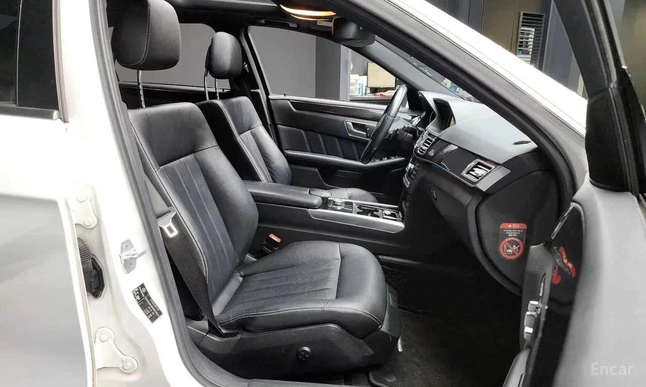 Mercedes-Benz E 250, снимка 12 - Автомобили и джипове - 56714888