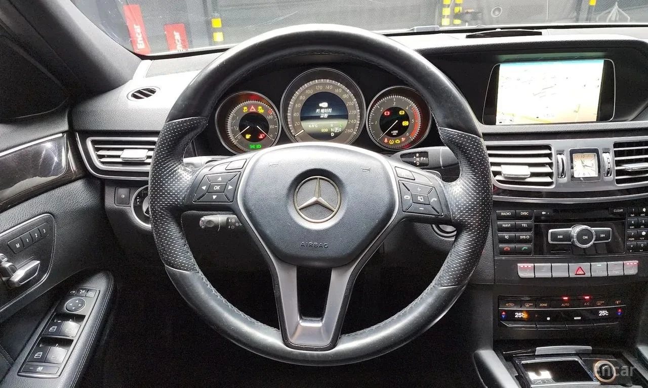 Mercedes-Benz E 250, снимка 9 - Автомобили и джипове - 56714888