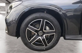 Обява за продажба на Mercedes-Benz GLC 220 d 4Matic = AMG Line = Premium Гаранция ~ 129 504 лв. - изображение 2