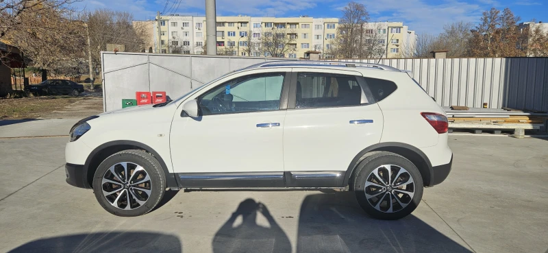 Nissan Qashqai, снимка 1 - Автомобили и джипове - 48378952