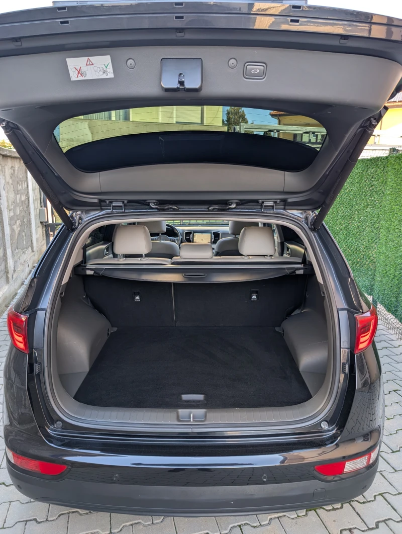 Kia Sportage 2.0CRDI* 4x4* Platinum* Обдухване* Панорама, снимка 7 - Автомобили и джипове - 52399896