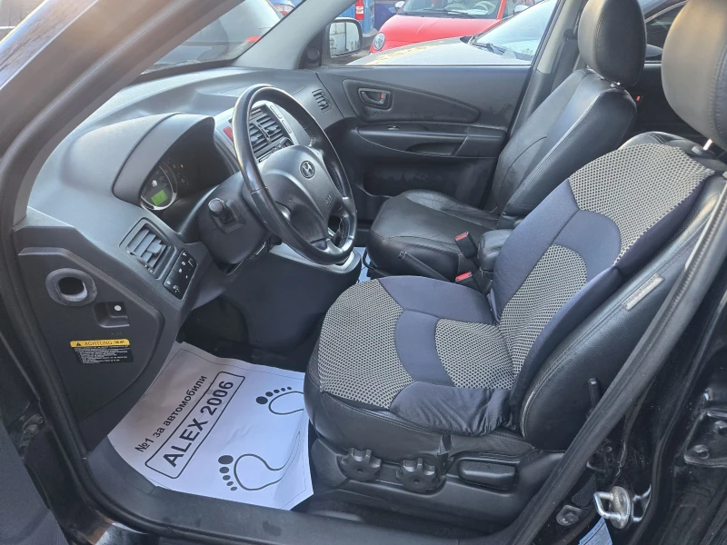 Hyundai Tucson, снимка 5 - Автомобили и джипове - 52707361
