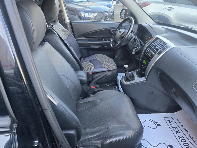 Hyundai Tucson, снимка 6 - Автомобили и джипове - 52707361