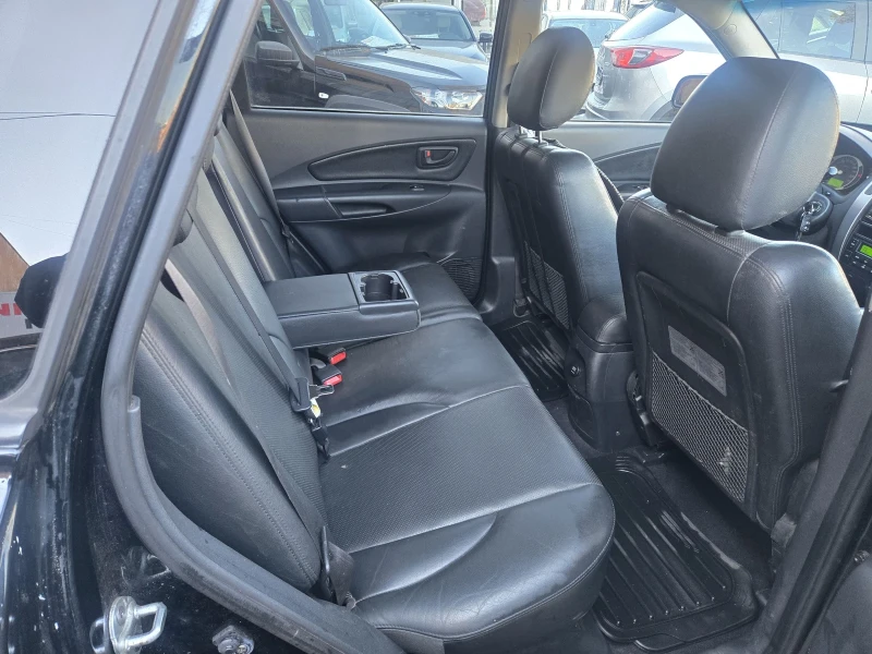 Hyundai Tucson, снимка 8 - Автомобили и джипове - 52707361