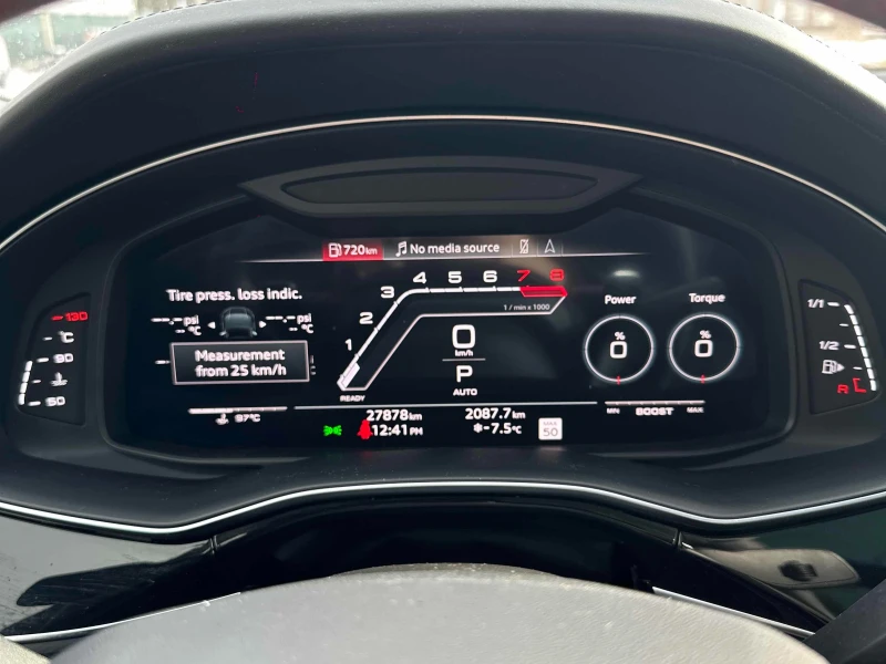 Audi RSQ8 CARFAX * * АВТО КРЕДИТ * * , снимка 11 - Автомобили и джипове - 52776874