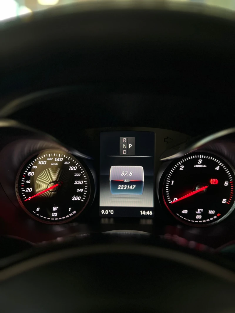 Mercedes-Benz GLC 250 4MATIC/9G-TRONIC/DISTRONIC/, снимка 8 - Автомобили и джипове - 52914098