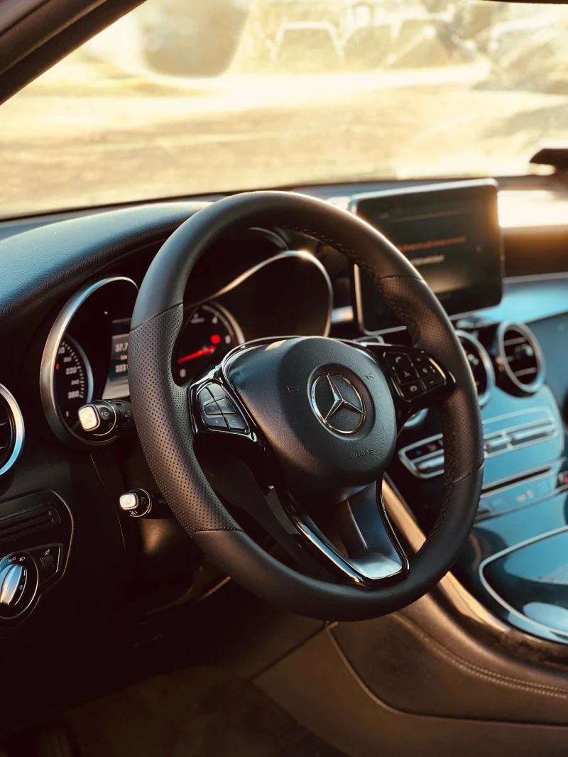 Mercedes-Benz GLC 250 4MATIC/9G-TRONIC/DISTRONIC/, снимка 7 - Автомобили и джипове - 52914098