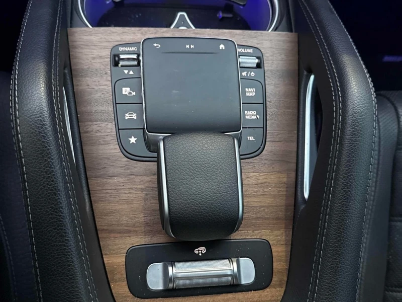 Mercedes-Benz GLS580 | CARFAX | 5-ZONE CLIMATE CONTROL | ПОДГРЕВИ, снимка 9 - Автомобили и джипове - 53368101