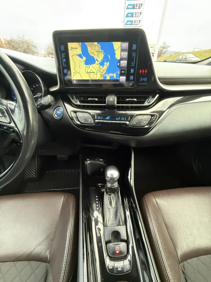 Toyota C-HR HYBRID 1.8  93000, снимка 10 - Автомобили и джипове - 53471324