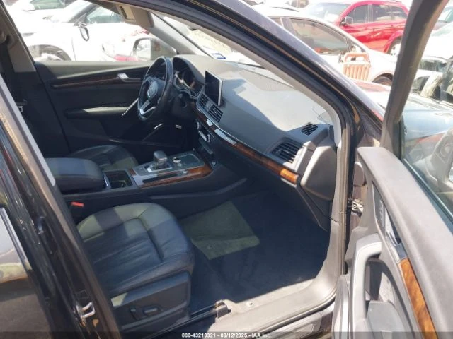 Audi Q5 2.0T PREMIUM/2.0T TECH PREMIUM - изображение 5