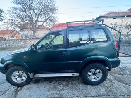Nissan Terrano, снимка 8 - Автомобили и джипове - 54168602